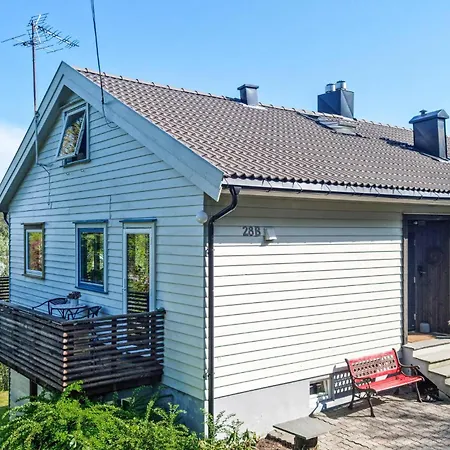 Ferienhaus Gorgeous In With Kitchen *